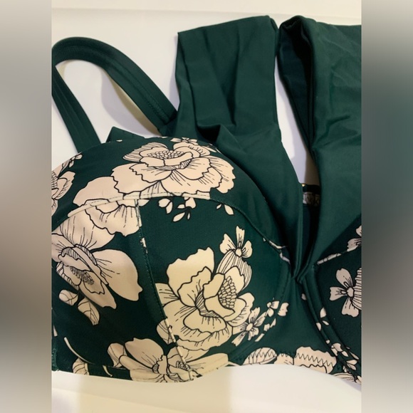 Adore Me Green and White Floral Off Shoulder Bikini Top NWT Size 0X - Picture 9 of 11